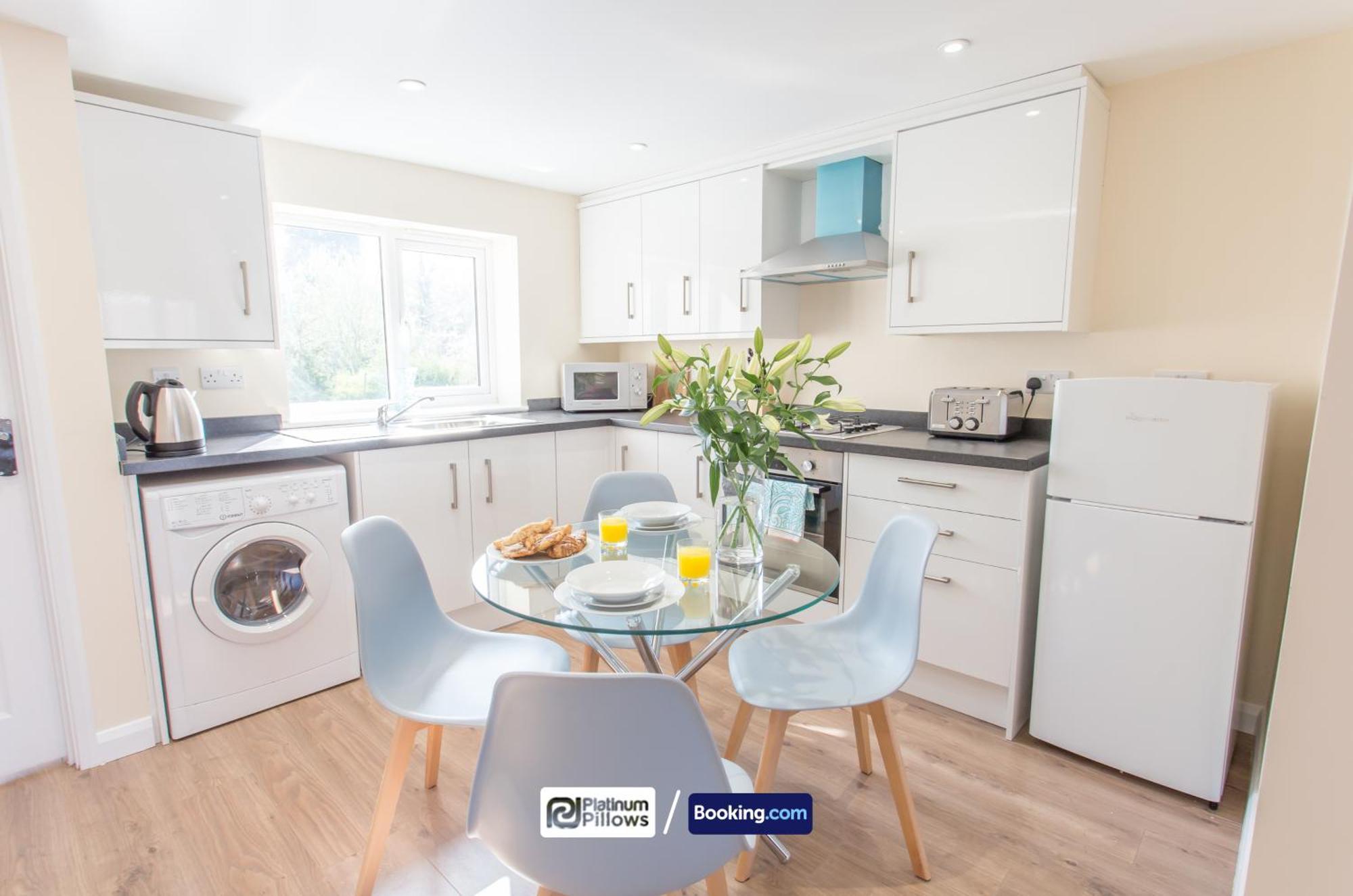 Modern Oxford 2 Bedroom Apartments, Near John Radcliffe Hospital, Weekly & Monthly Deals المظهر الخارجي الصورة